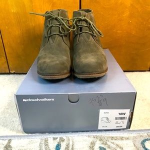 Avenue CloudWalkers Faux Suede Olive Ankle Boots